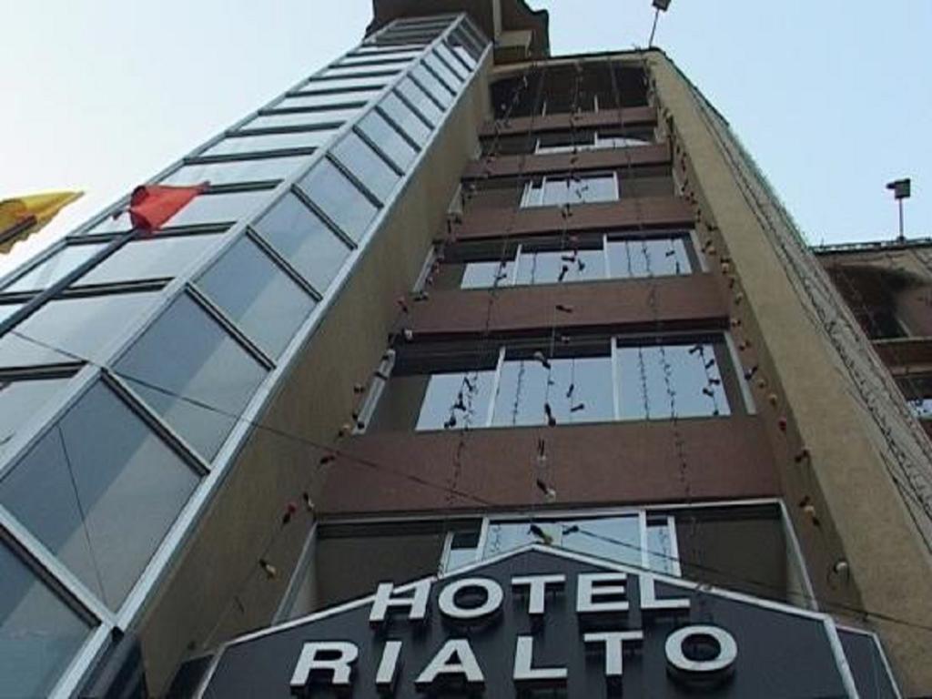 Hotel Rialto Гувахати Екстериор снимка